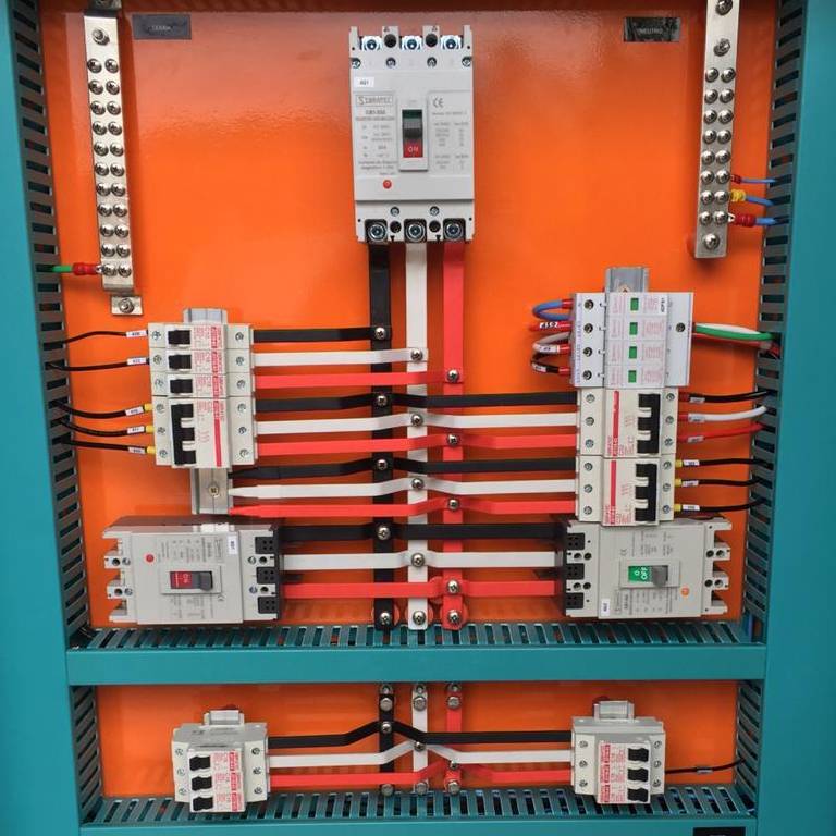 Instalação Industrial, Comercial e Residencial