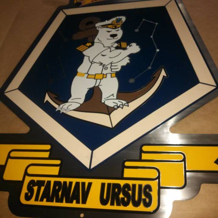 Placas gravadas em (inox /alumínio / latão)