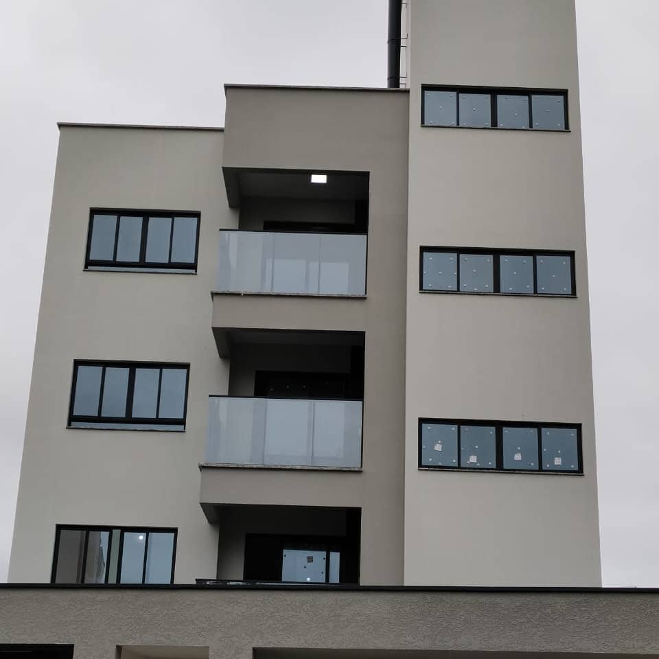 Esquadrias de Alumínio em Prédios