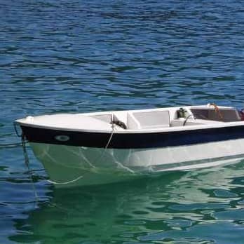 Conserto de Barco de Fibra