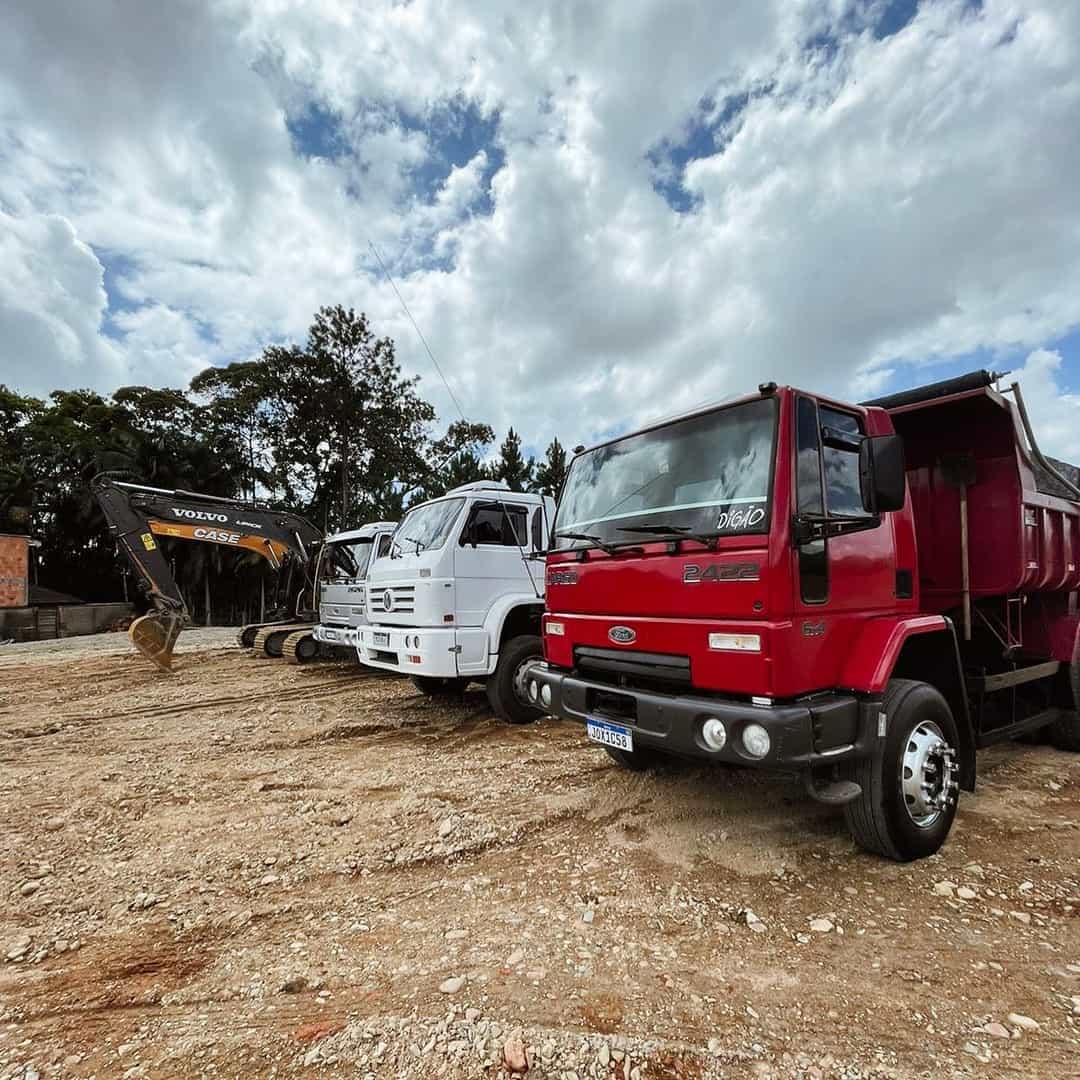 Logística e Transporte Especializado de Materiais