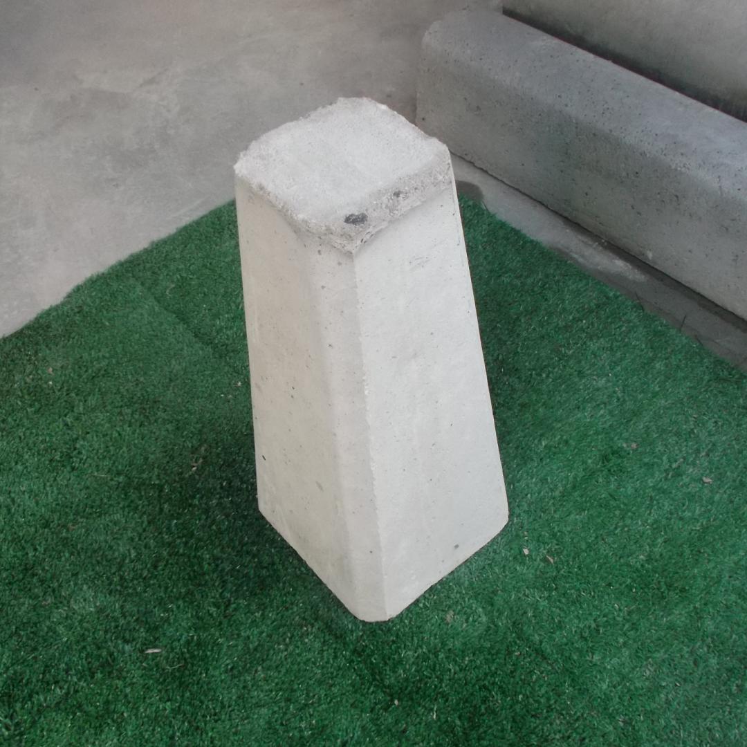 sapata de concreto  0,47x0,22x013